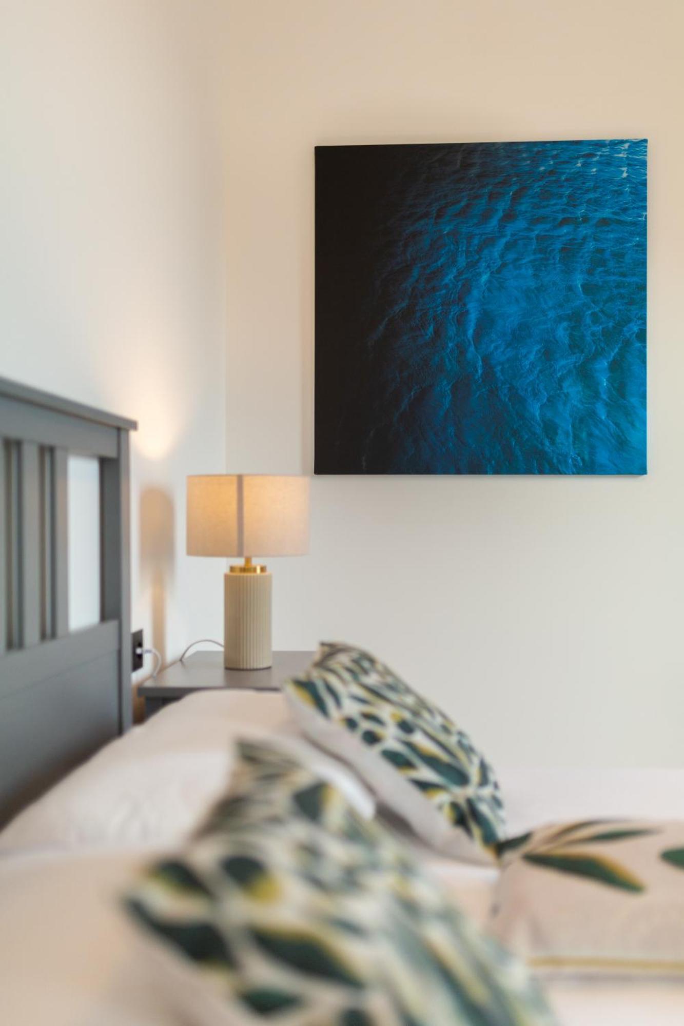 Seaside Elegance Suites Комижа Экстерьер фото