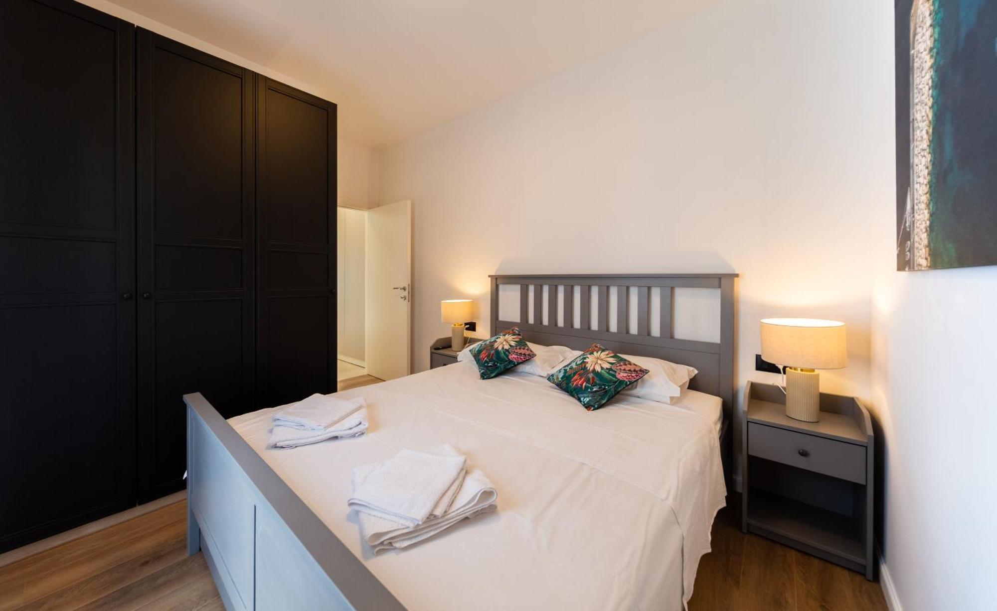 Seaside Elegance Suites Комижа Экстерьер фото